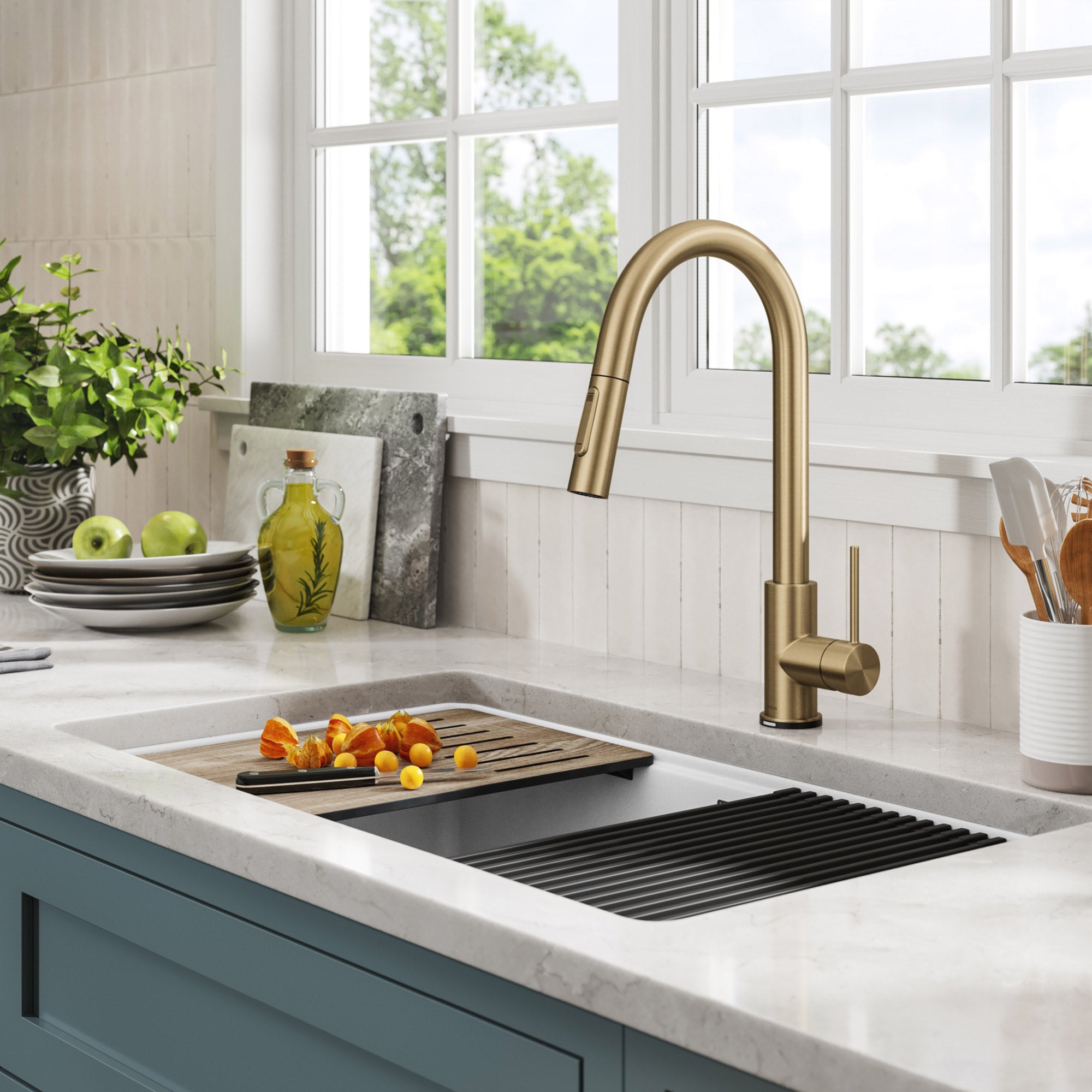 Contemporary Single-Handle Touch Kitchen Sink Faucet with Pull down Sprayer