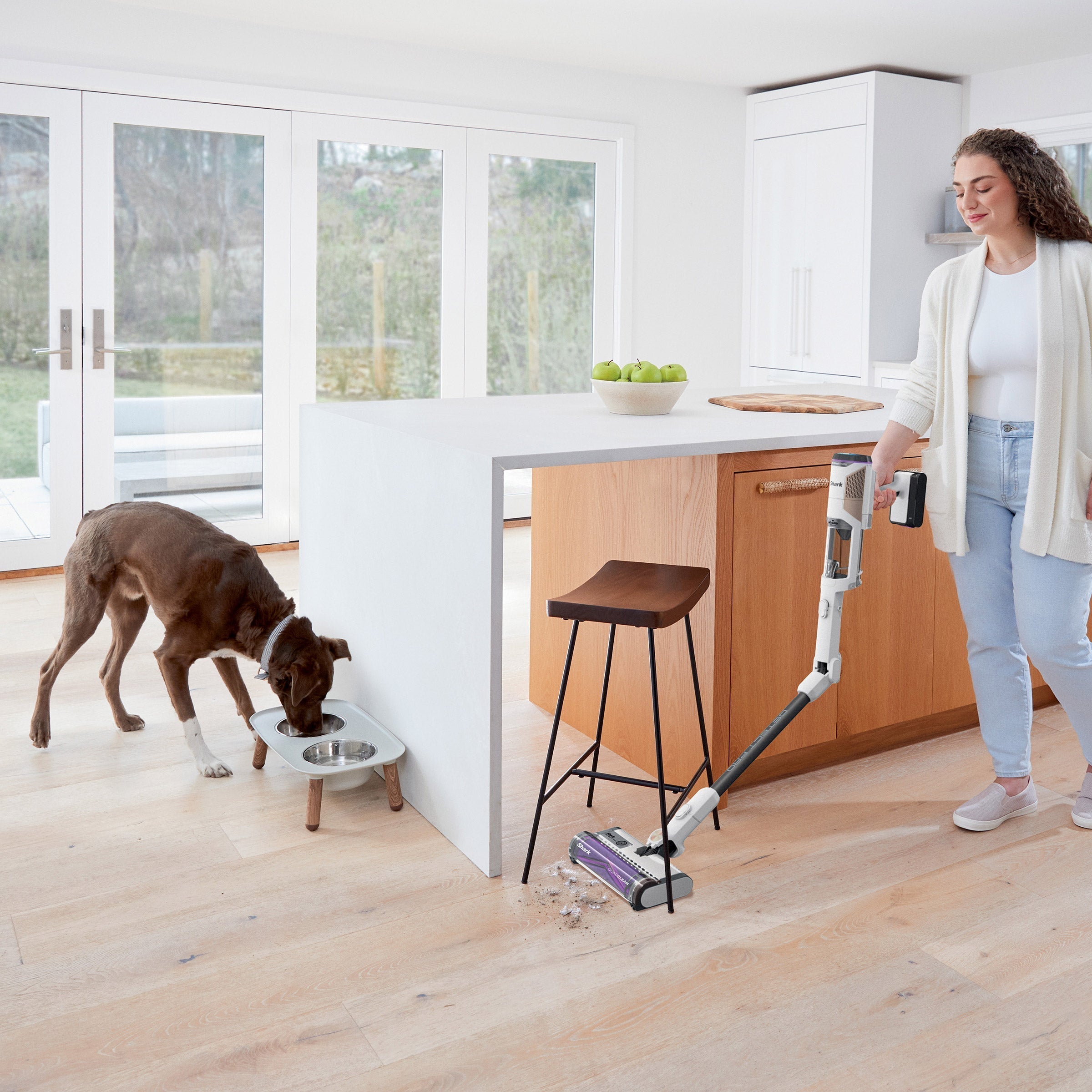 Cordless Detect Pro Stick Vacuum with Auto-Empty System